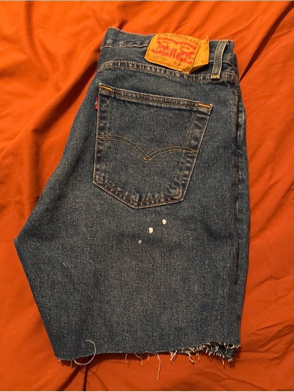 Levi’s women’s Dark Blue Denim Cut-Off Jeans